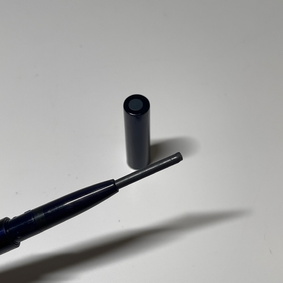 READ Estee Lauder AUTOMATIC Eye Pencil DUO Lipstick Liner in 17 Charcoal TESTER - Picture 8 of 10